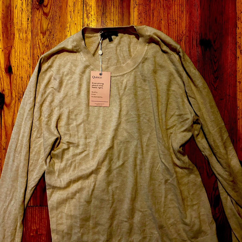 Brand new. Tag on. Cashmere and cotton quince crewneck.